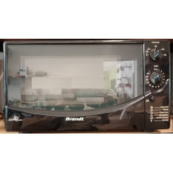 Four Micro-ondes Brandt...