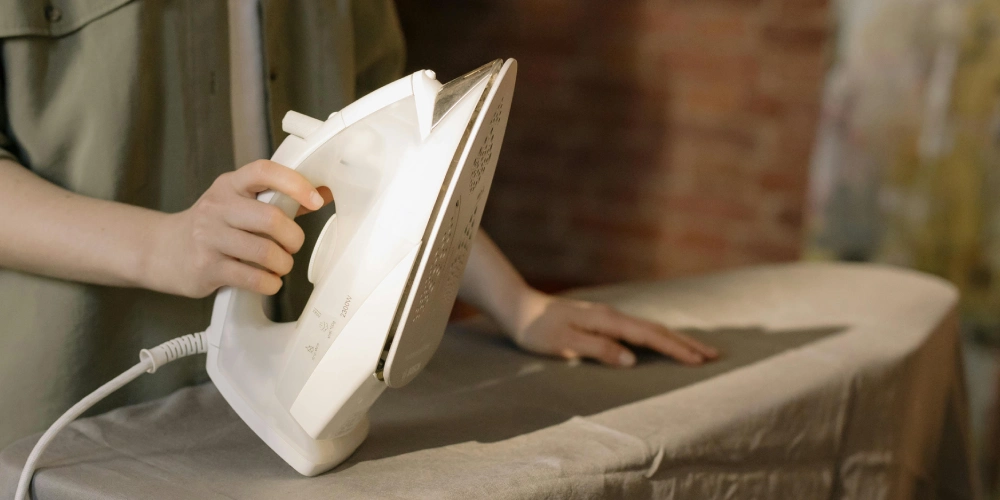 Centrales vapeur : L'astuce ultime pour ne plus tacher votre linge propre
